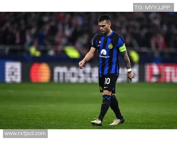 聚焦绿茵巨星局部瞬间揭秘足球明星独特魅力画面